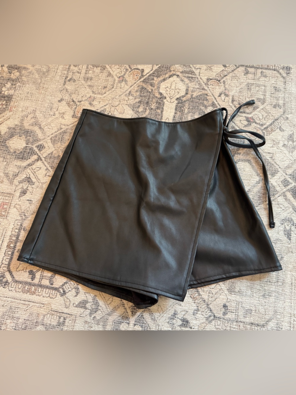 NWT Abercrombie & Fitch Black Faux-Leather Wrap Skort, Size S